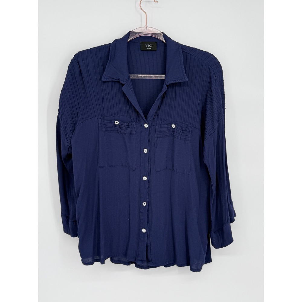 VICI Navy Blue Pleated Button Down Shirt women's Rayon Blouse Sz S